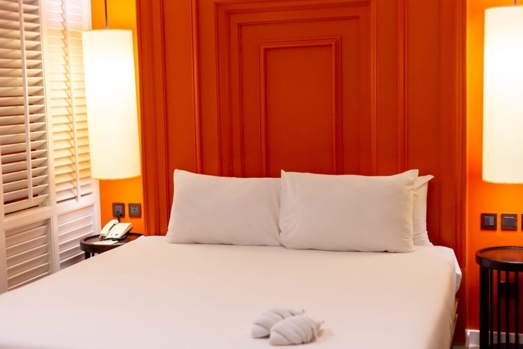 Content image for Tips on Selecting Bold Colors Without Overwhelming a Space